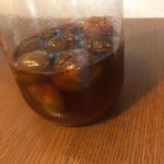 梅干し作りの副産物／梅シロップが完成間近です。