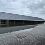 佐川美術館 滋賀県守山市 琵琶湖の延長のように水の中に佇む美術館 4つの企画展で収蔵品も満喫